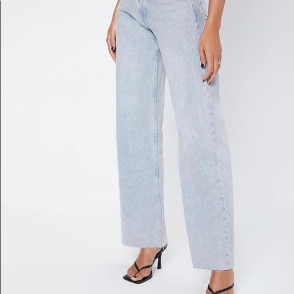 SHEIN BRAND NWT High Waisted Baggy Jeans - Picture 3 of 4